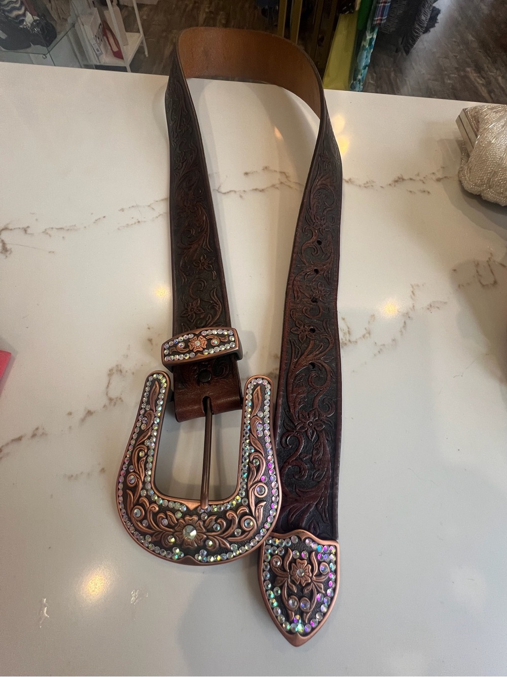 Vintage Women’s Brown Tooled Leather cowgirl Belt with Decorative Buckle